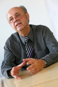 Prof. Bernulf Bruckner